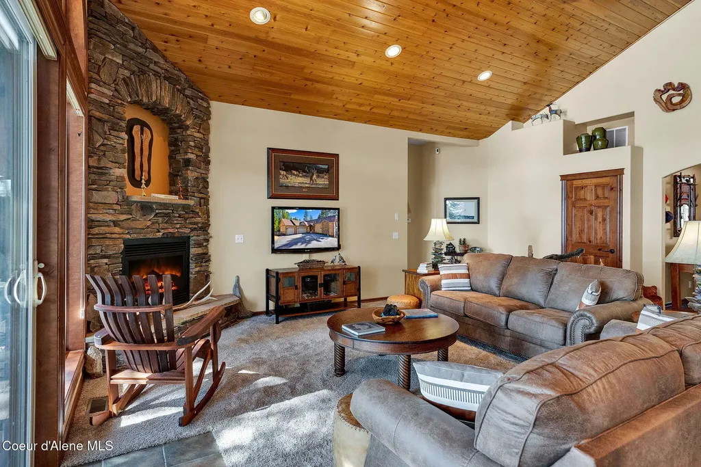 7404 S Panorama View Drive Harrison ID 83833