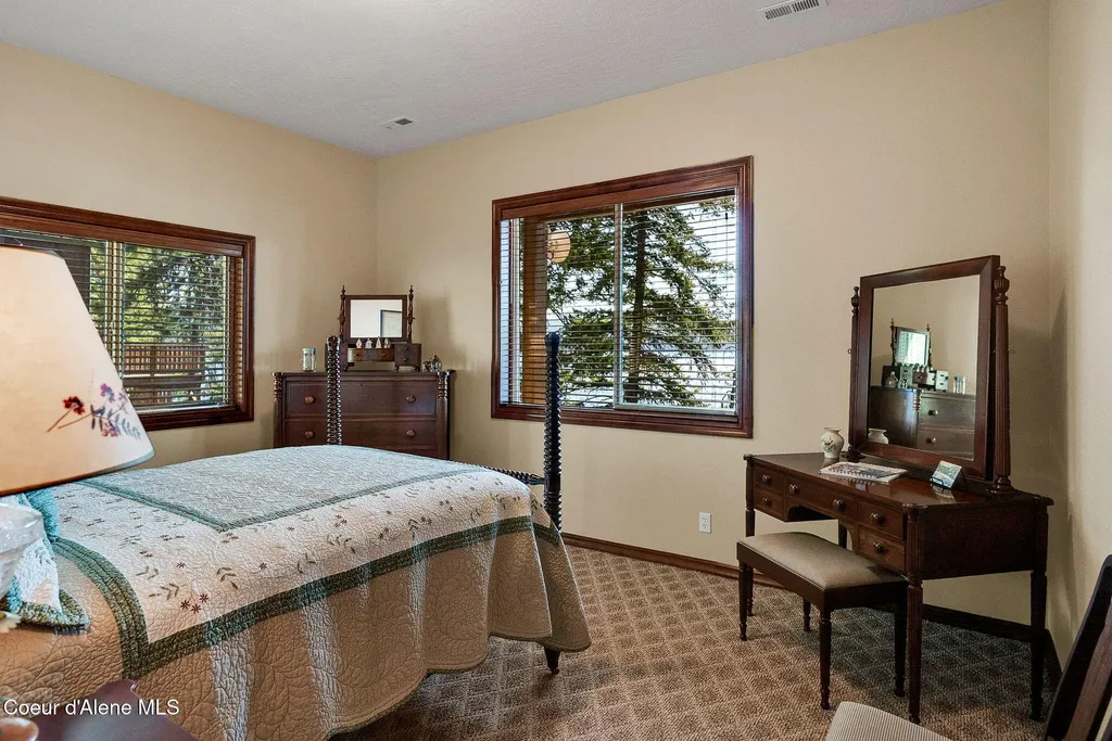 7404 S Panorama View Drive Harrison ID 83833