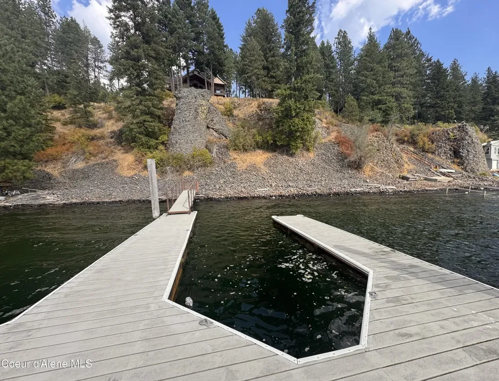 7404 S Panorama View Drive Harrison ID 83833
