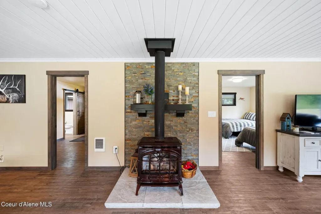 215 Gordon Drive Priest Lake ID 83856