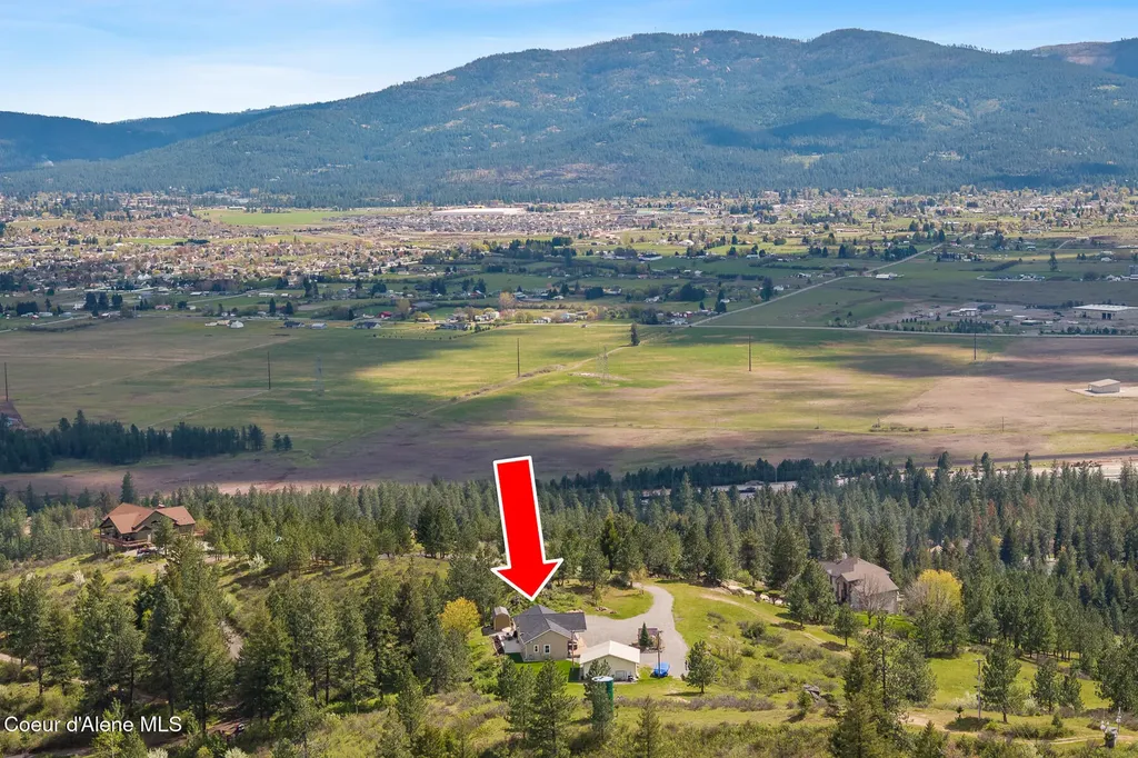 10824 N Payment Peak Road Hauser ID 83854