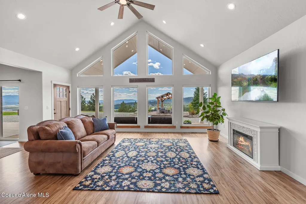 10824 N Payment Peak Road Hauser ID 83854