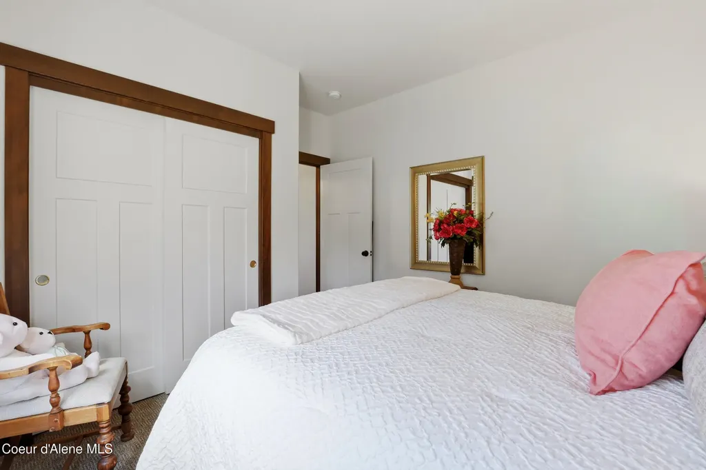 12836 N Sunflower Loop Hayden ID 83835