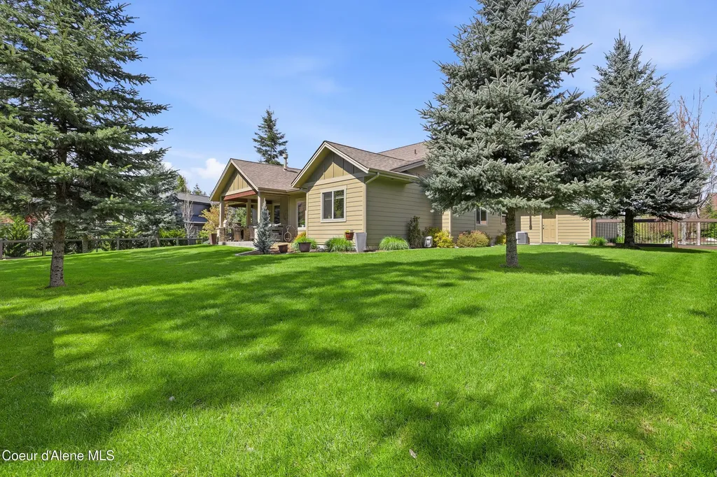 12836 N Sunflower Loop Hayden ID 83835