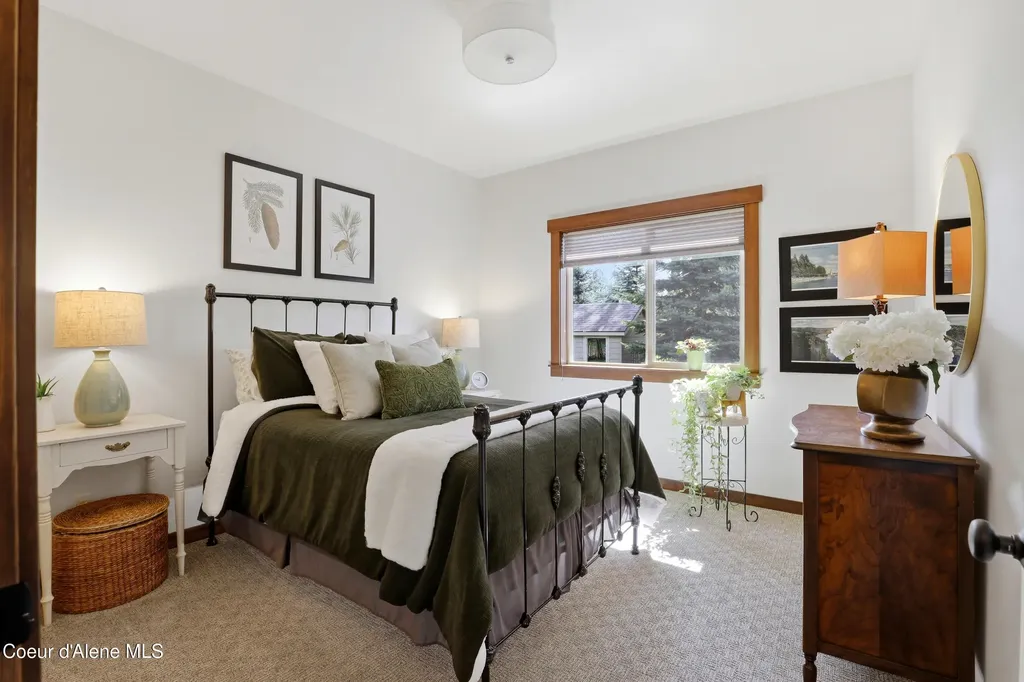 12836 N Sunflower Loop Hayden ID 83835