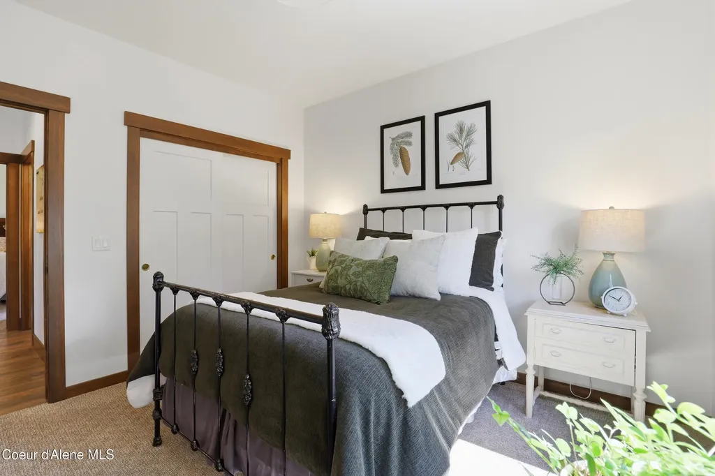 12836 N Sunflower Loop Hayden ID 83835