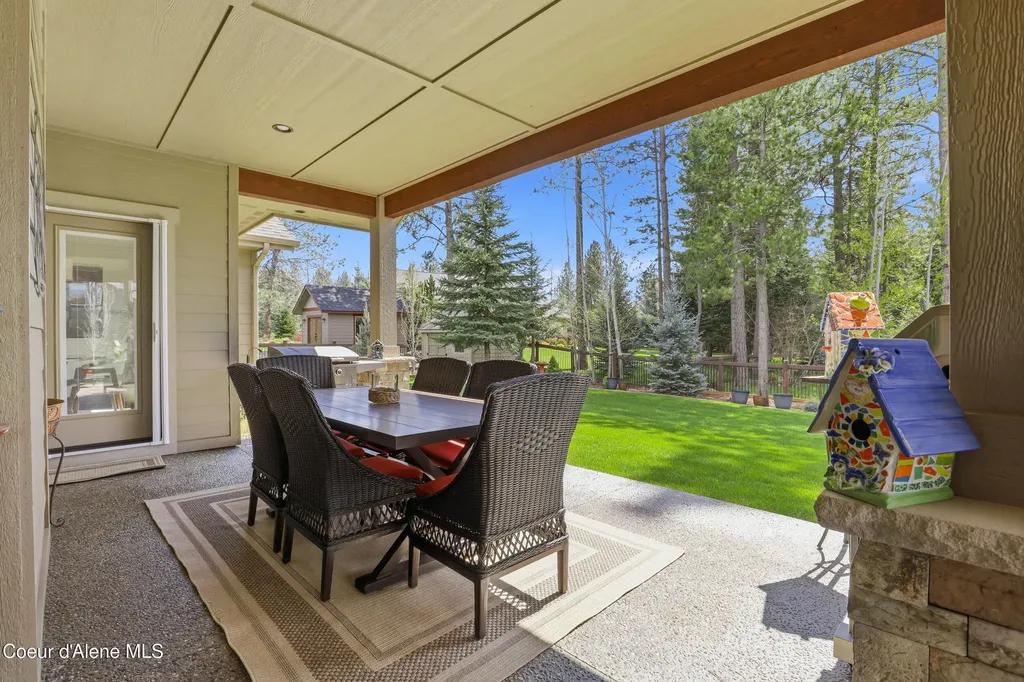12836 N Sunflower Loop Hayden ID 83835