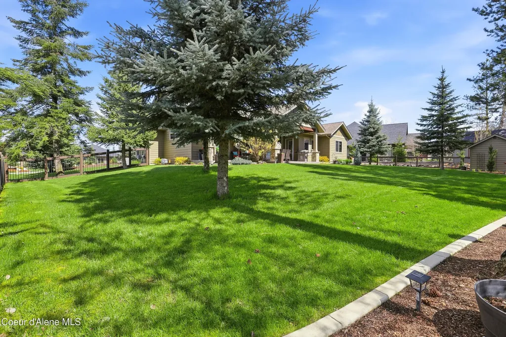 12836 N Sunflower Loop Hayden ID 83835