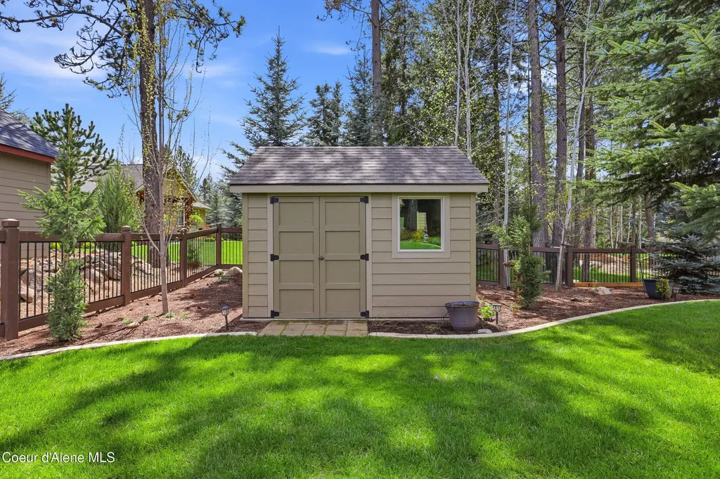 12836 N Sunflower Loop Hayden ID 83835
