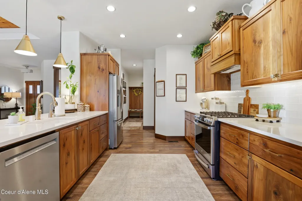12836 N Sunflower Loop Hayden ID 83835