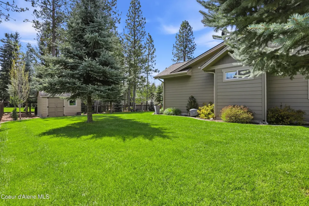 12836 N Sunflower Loop Hayden ID 83835