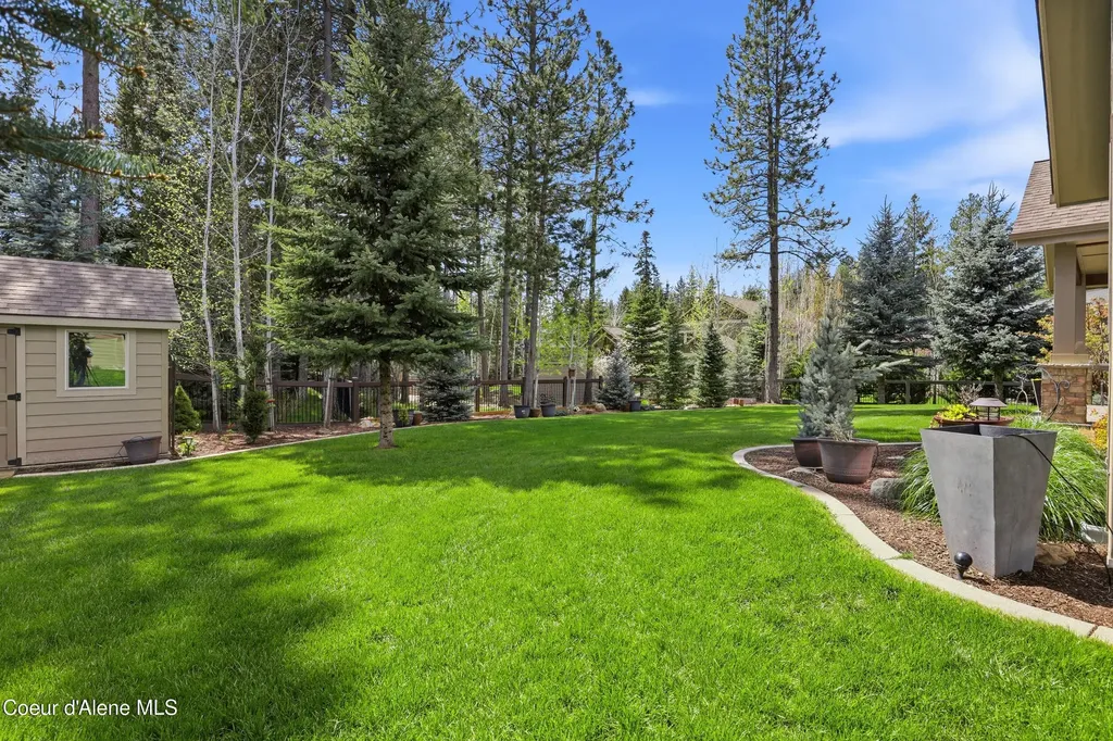 12836 N Sunflower Loop Hayden ID 83835
