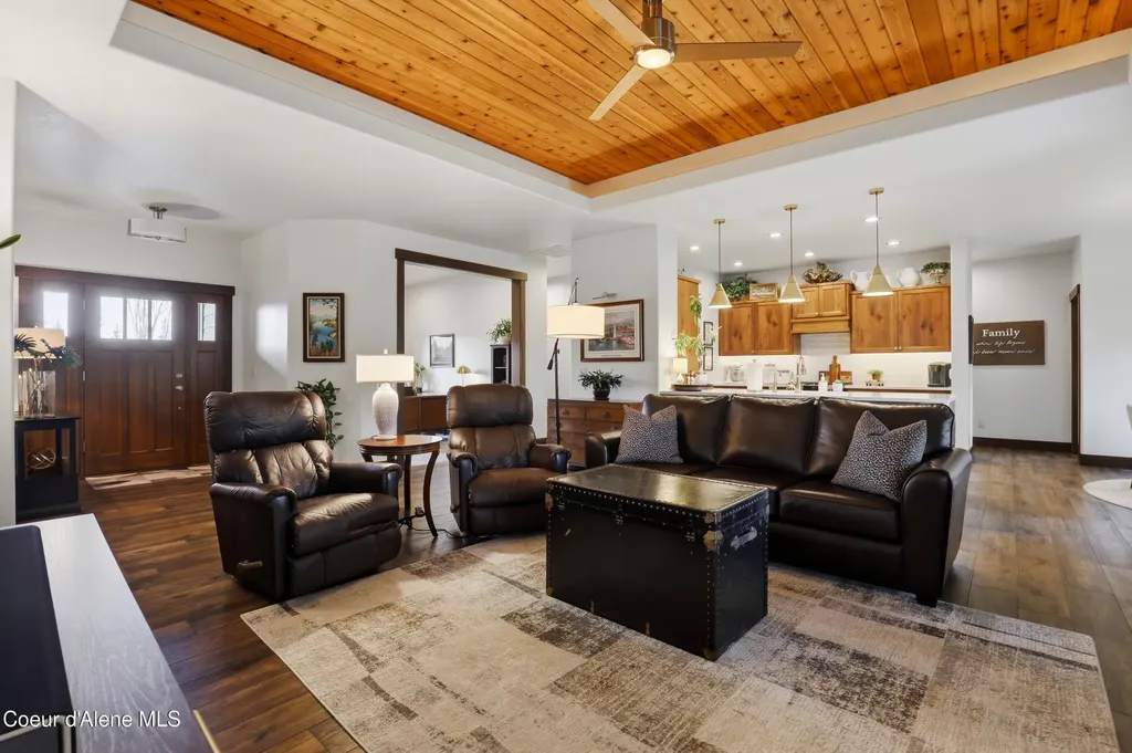 12836 N Sunflower Loop Hayden ID 83835