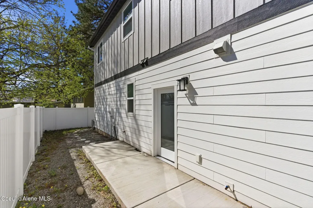 108 E 10th Avenue Post Falls ID 83854