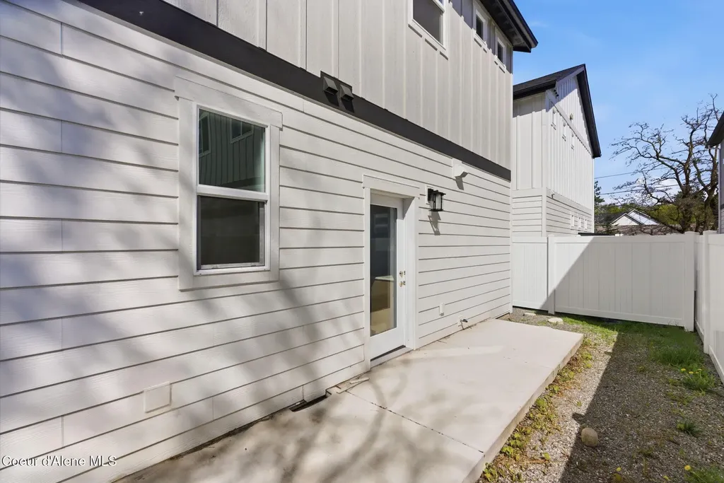 108 E 10th Avenue Post Falls ID 83854