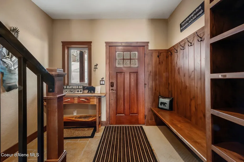 153 Chutes Lane Sandpoint ID 83864