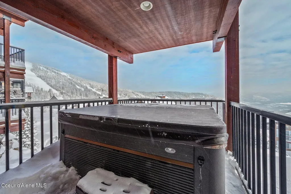 153 Chutes Lane Sandpoint ID 83864