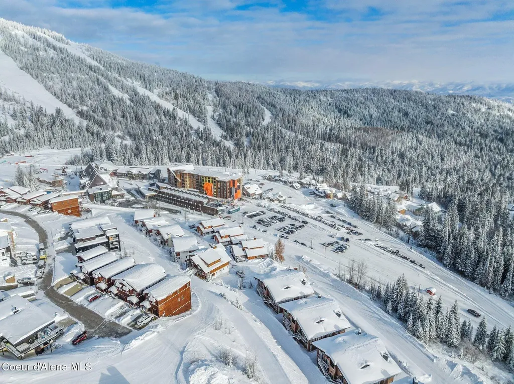 153 Chutes Lane Sandpoint ID 83864