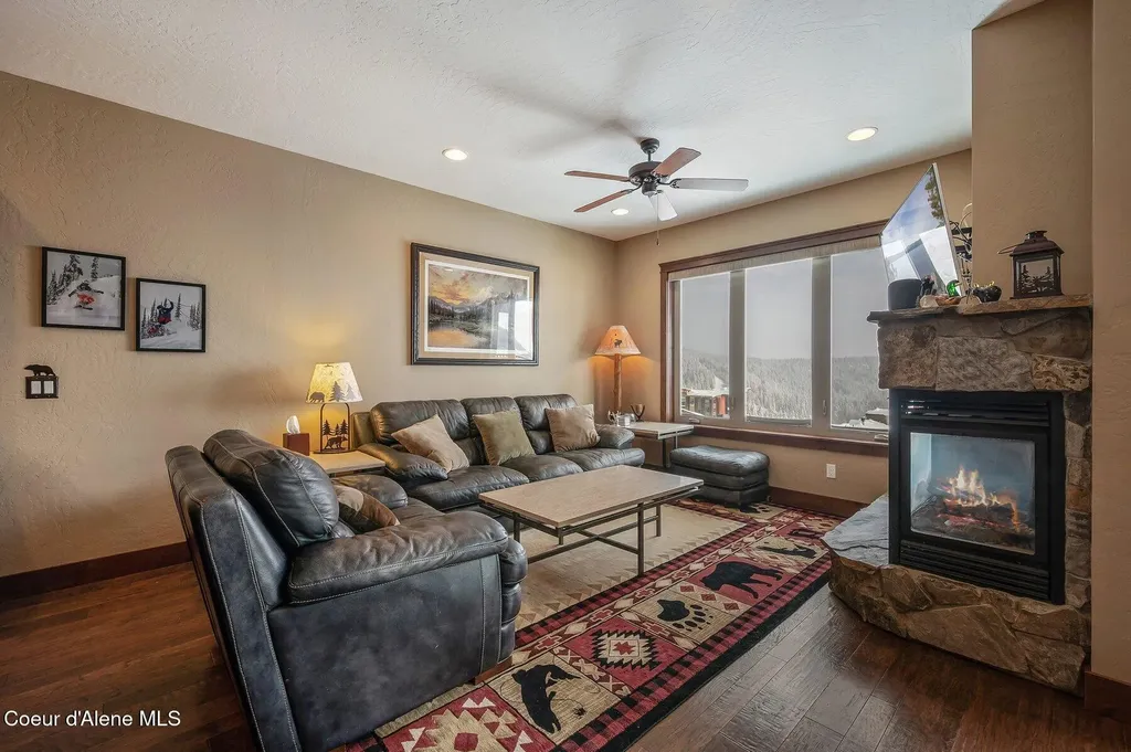 153 Chutes Lane Sandpoint ID 83864