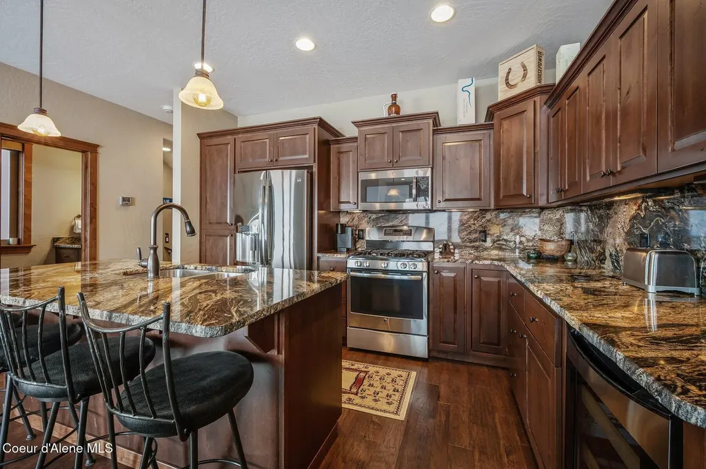 153 Chutes Lane Sandpoint ID 83864