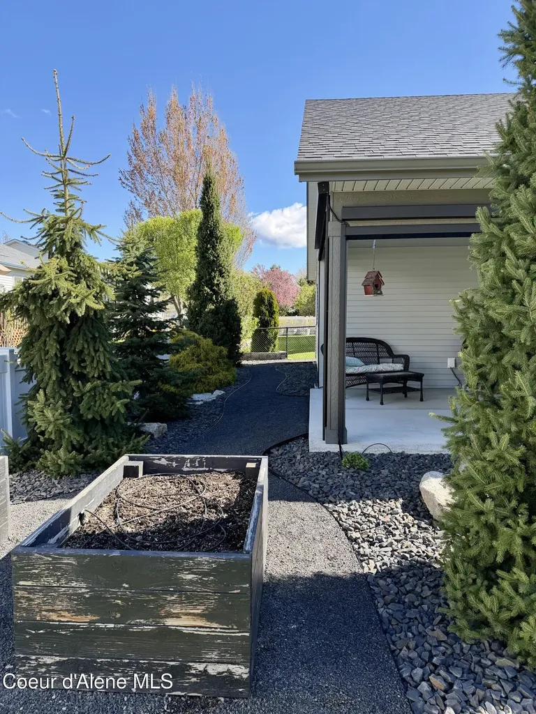 8493 N Retirewood Court Hayden ID 83835