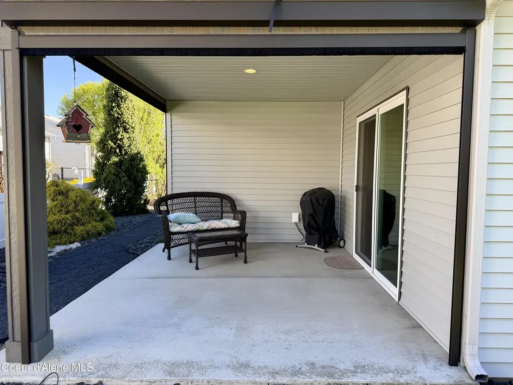 8493 N Retirewood Court Hayden ID 83835