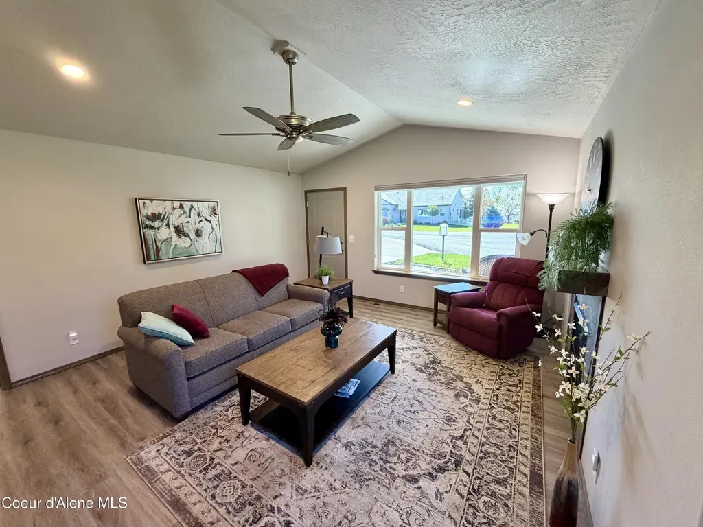 8493 N Retirewood Court Hayden ID 83835