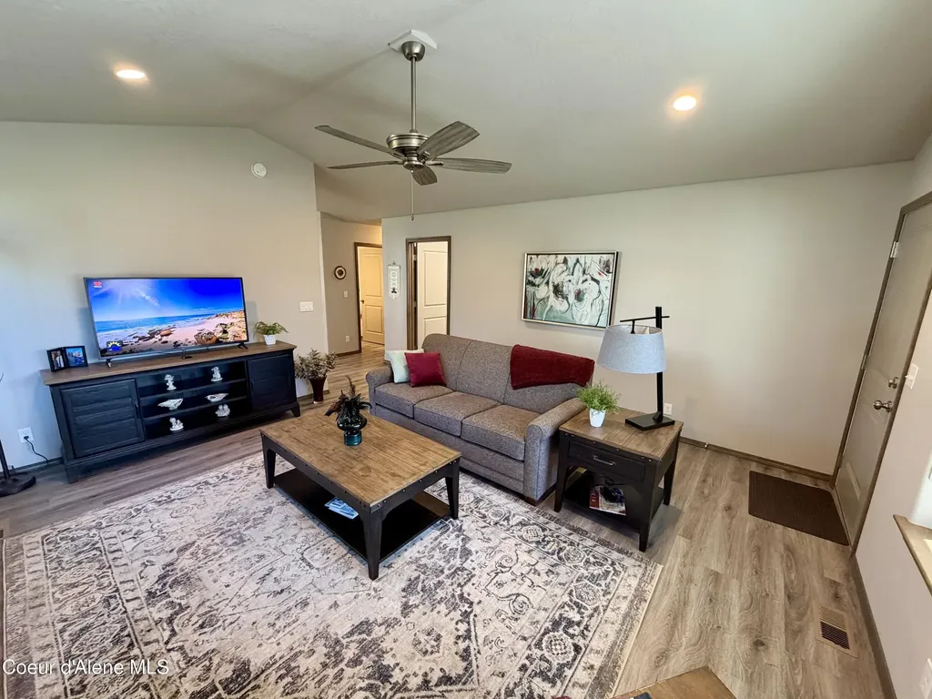 8493 N Retirewood Court Hayden ID 83835