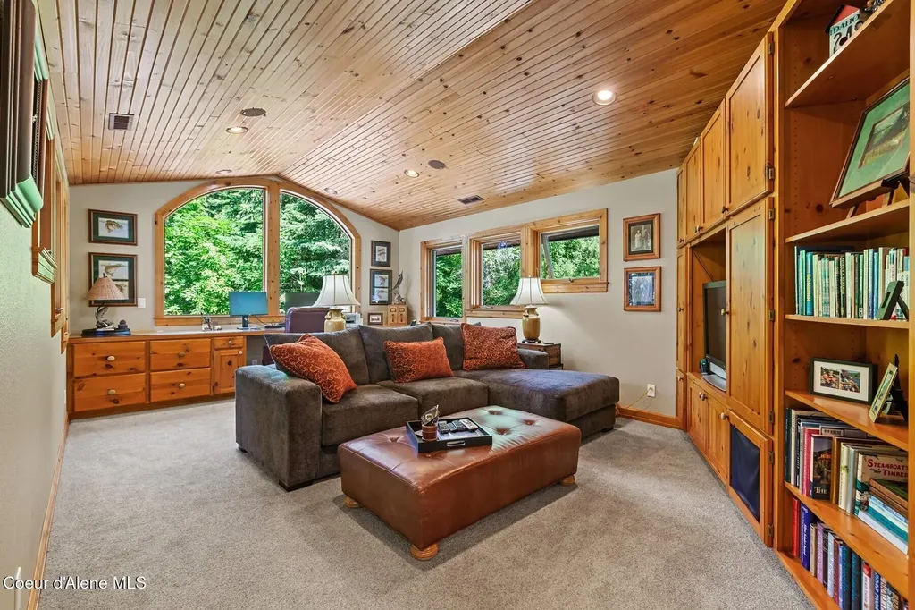 360 E Ganos Lane Harrison ID 83833