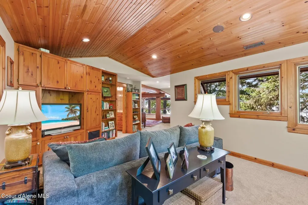 360 E Ganos Lane Harrison ID 83833