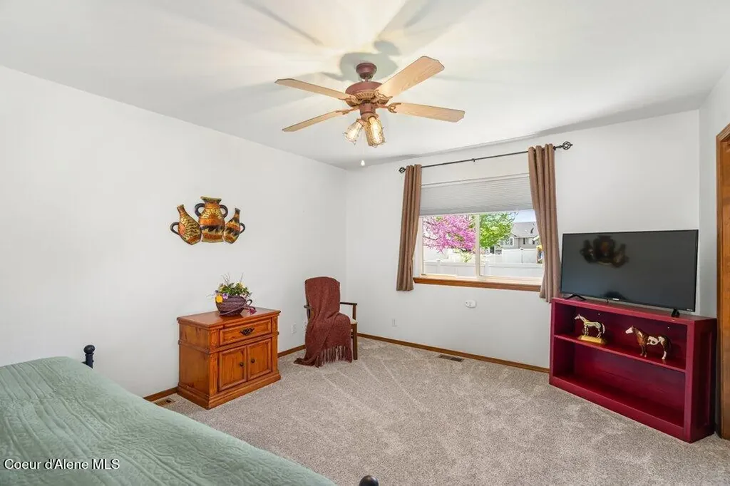 8297 N Ainsworth Drive Hayden ID 83835
