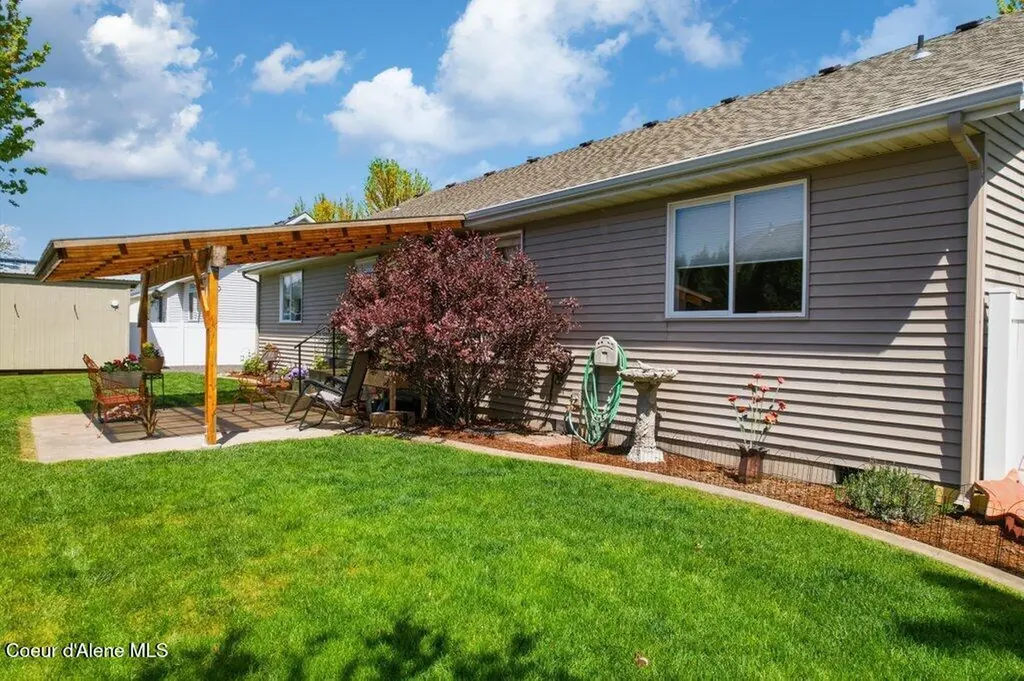 8297 N Ainsworth Drive Hayden ID 83835