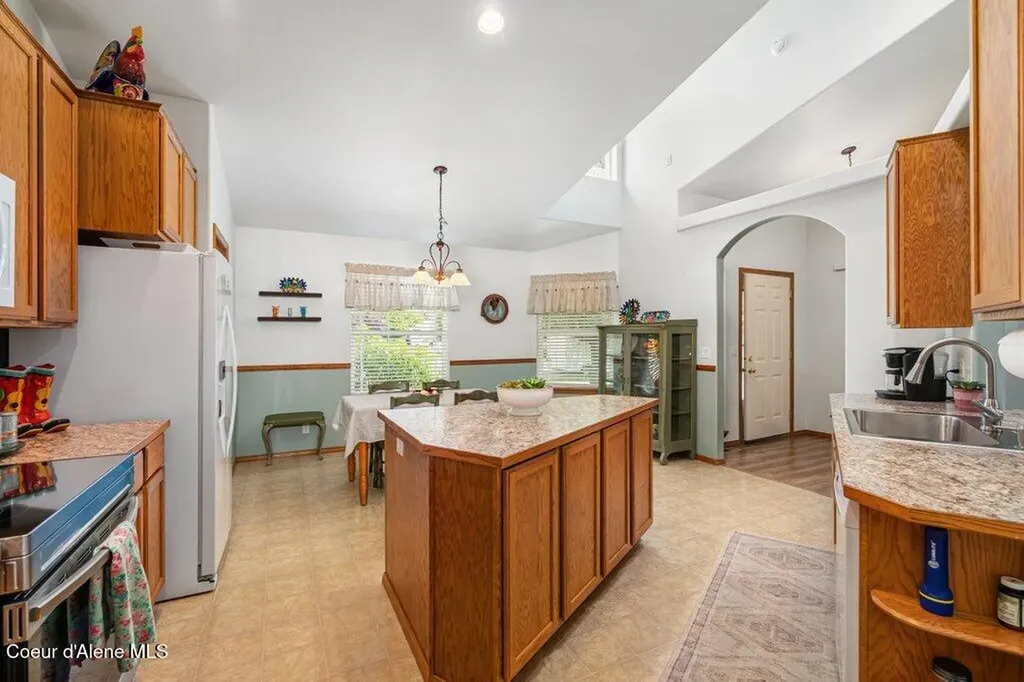 8297 N Ainsworth Drive Hayden ID 83835