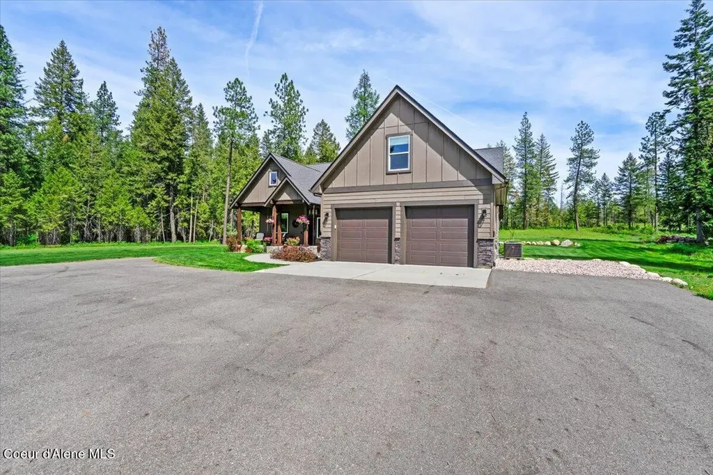 5055 W Whipsaw Lane Rathdrum ID 83858