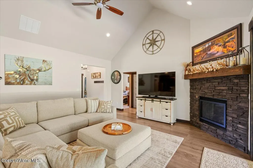 5055 W Whipsaw Lane Rathdrum ID 83858