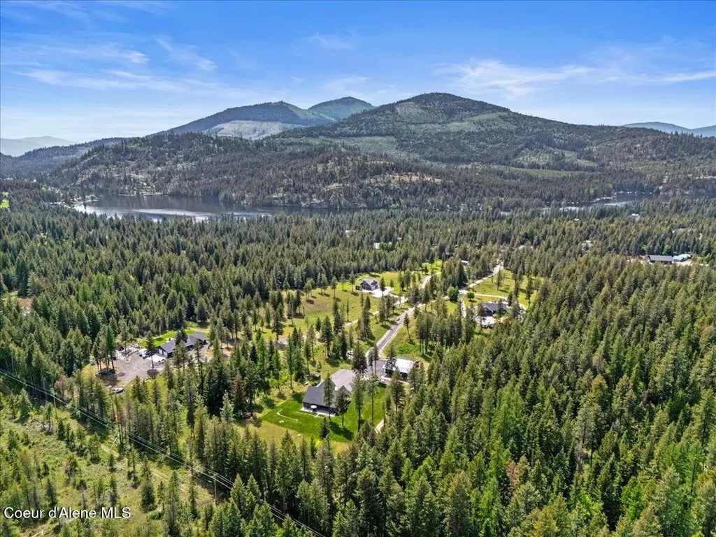 5055 W Whipsaw Lane Rathdrum ID 83858