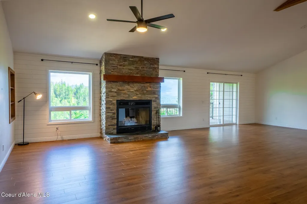 1588 Sunrise Road Bonners Ferry ID 83805