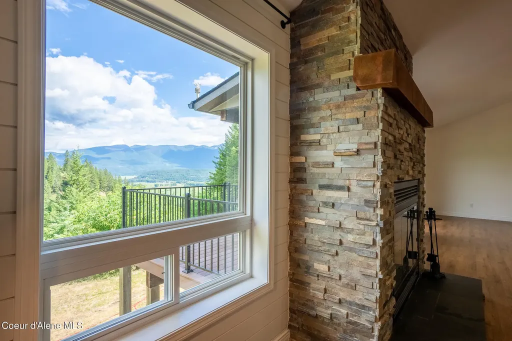 1588 Sunrise Road Bonners Ferry ID 83805
