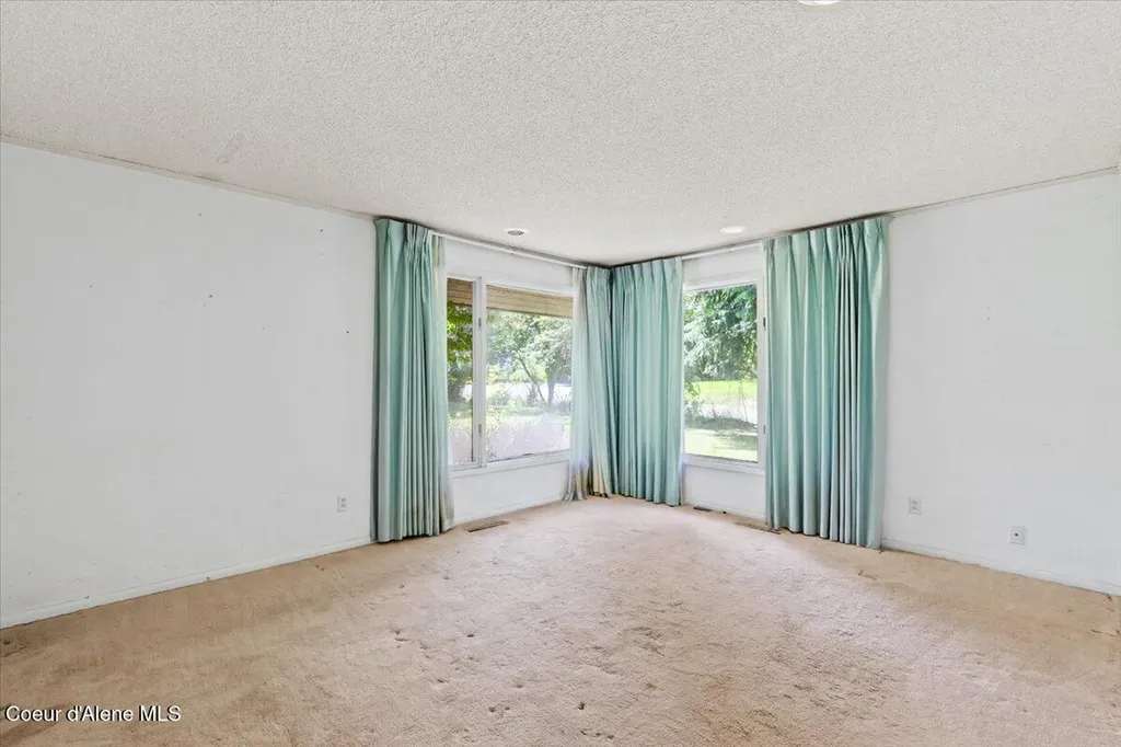 9603 N Strahorn Road Hayden Lake ID 83835