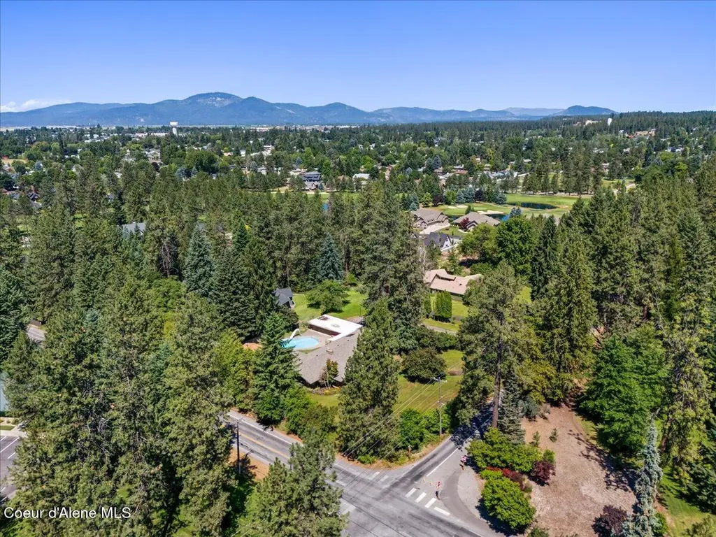 9603 N Strahorn Road Hayden Lake ID 83835