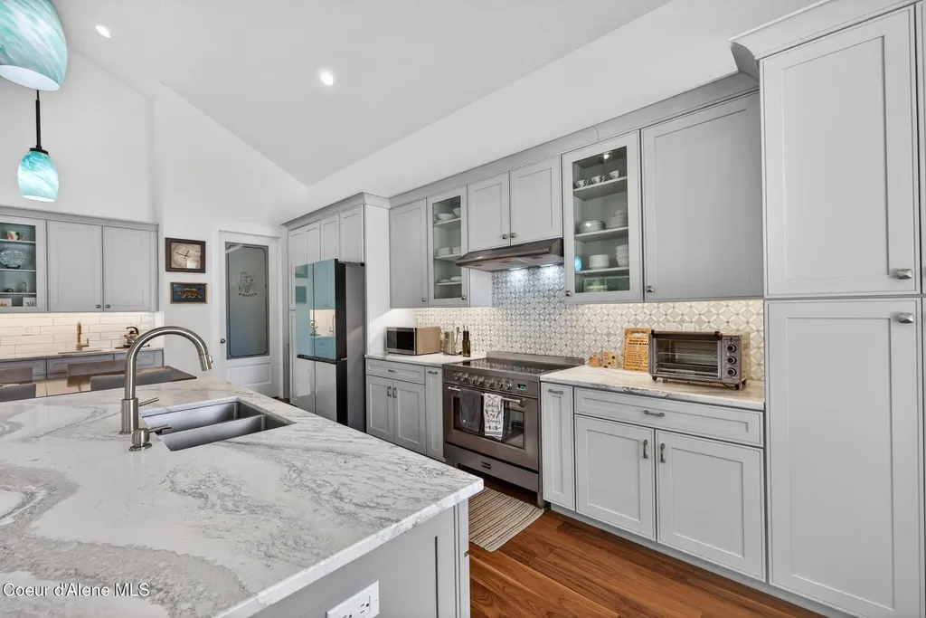 7044 E Tellum Avenue Athol ID 83801