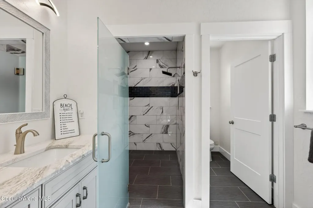 7044 E Tellum Avenue Athol ID 83801