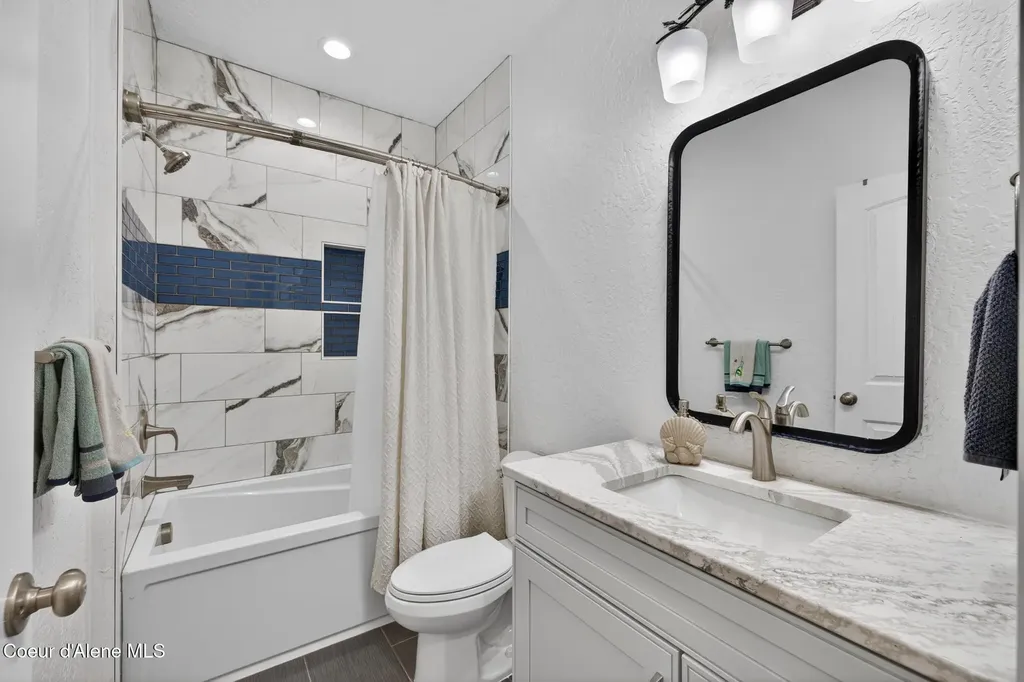 7044 E Tellum Avenue Athol ID 83801