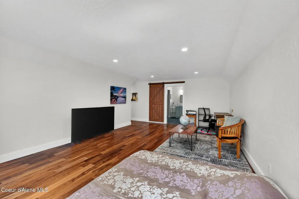 7044 E Tellum Avenue Athol ID 83801