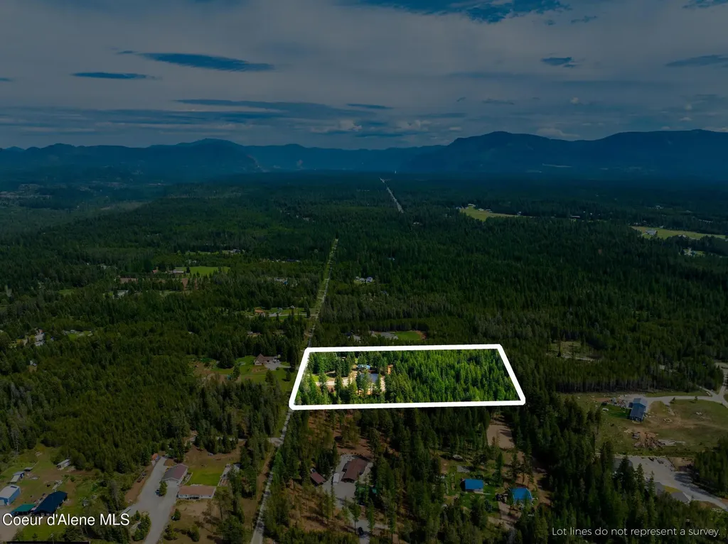 7044 E Tellum Avenue Athol ID 83801