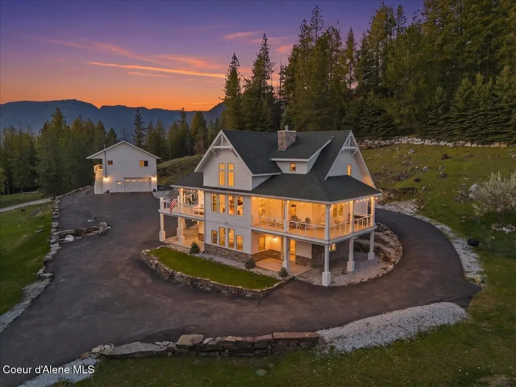 357 E David Thompson Road Hope ID 83836