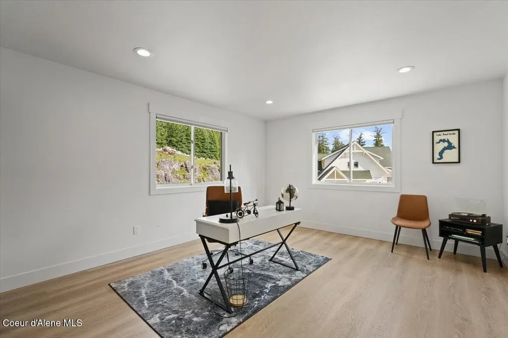 357 E David Thompson Road Hope ID 83836