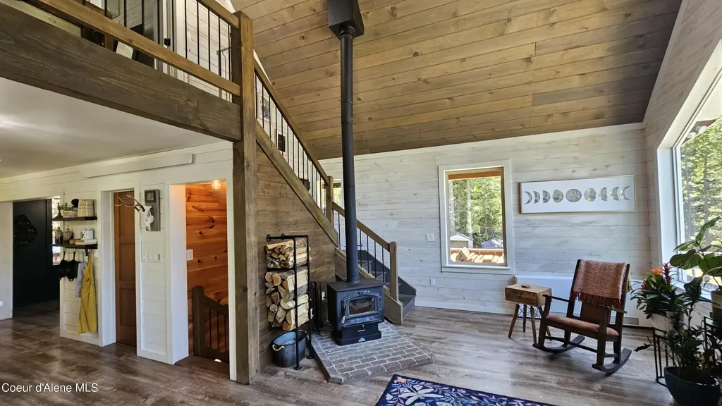289 Providence Lake Loop Sagle ID 83860