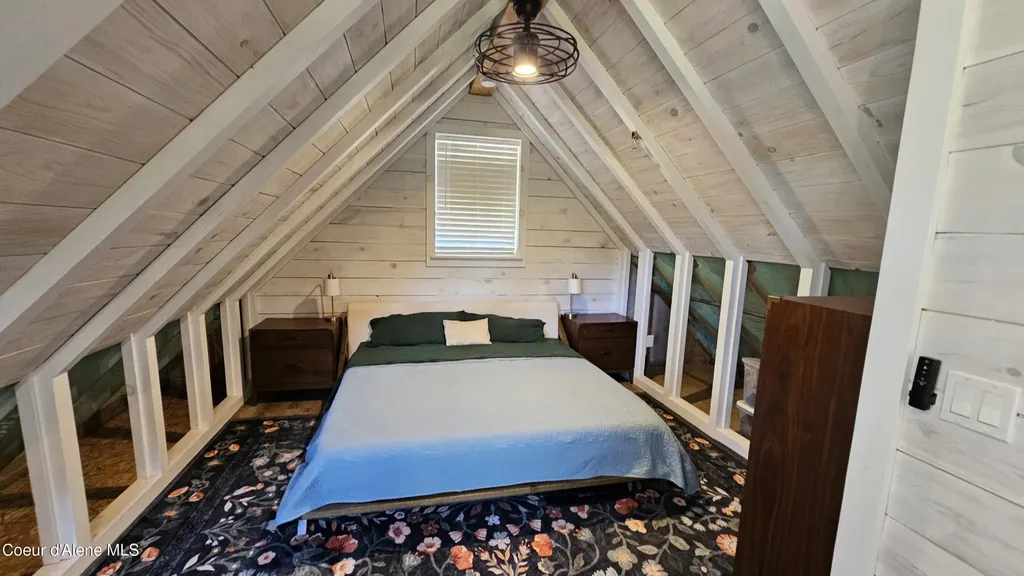 289 Providence Lake Loop Sagle ID 83860