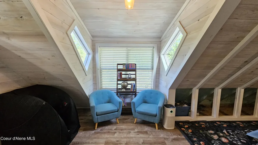 289 Providence Lake Loop Sagle ID 83860